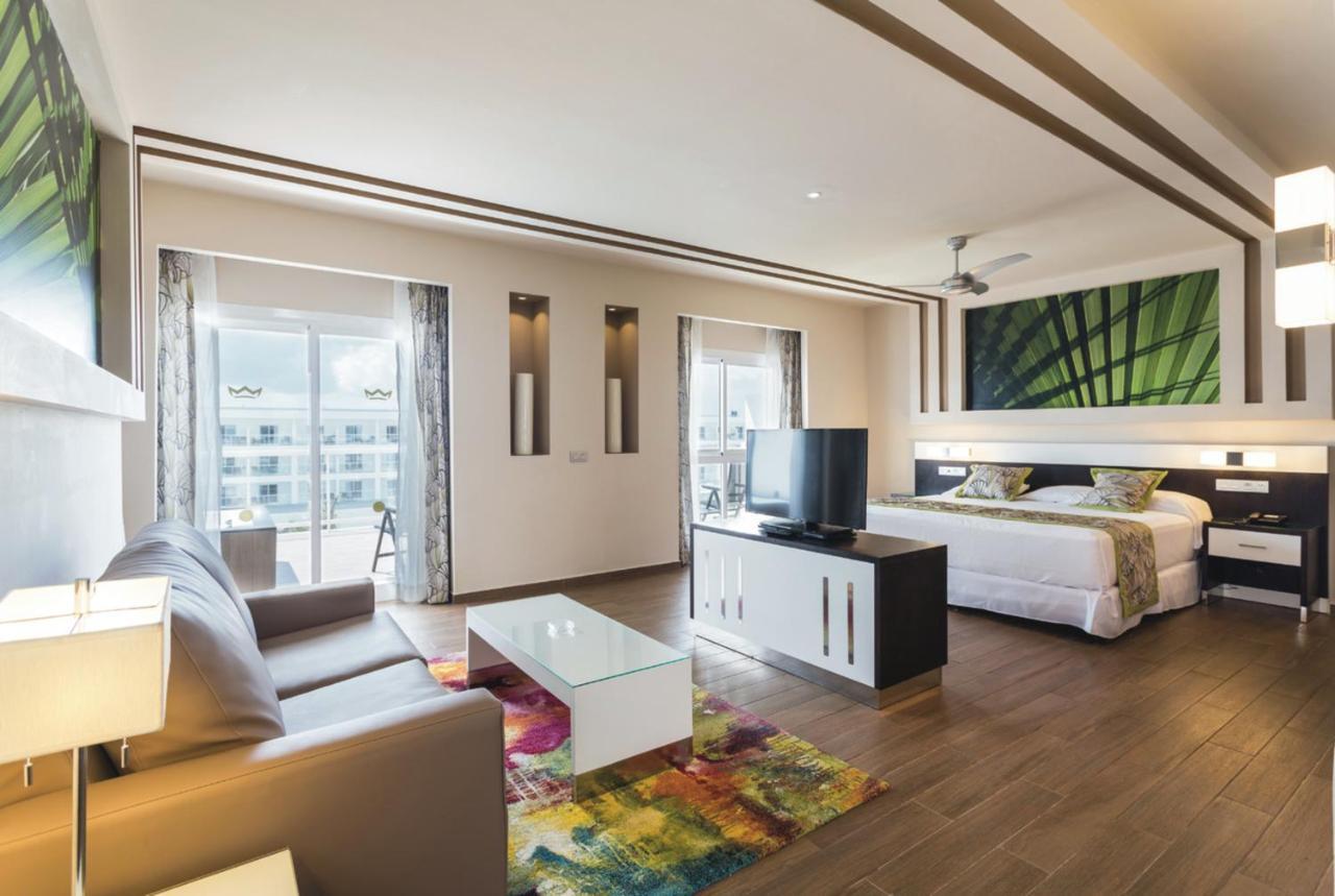 ริอู เรปูบลิกา - ออล อินคลูซีฟ - สำหรับผู้ใหญ่เท่านั้น Hotel ปุนตากานา ภายนอก รูปภาพ